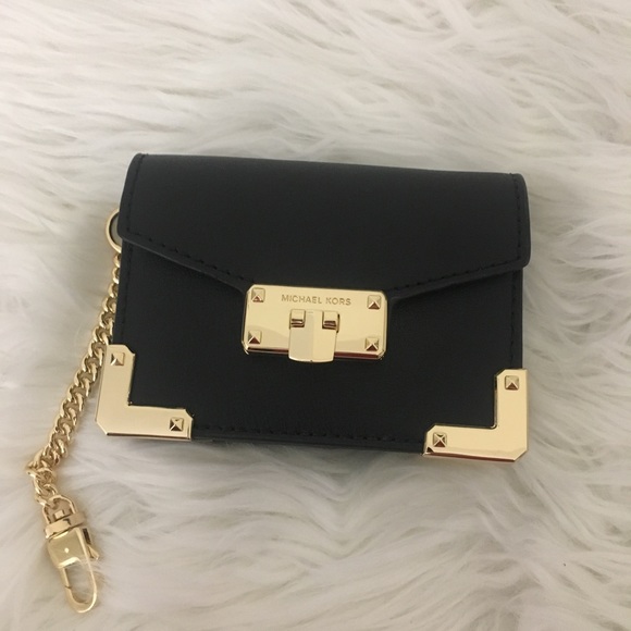 Michael Kors Handbags - New Michael Kors card wallet